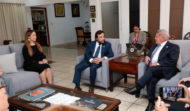 Esta alianza refuerza la imagen de El Salvador como un país que prioriza inversión, conocimiento e innovación.   