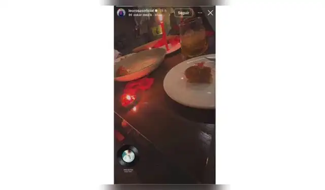 Imagen que compartió Leo Rosas de su velada romántica. Fuente: Instagram.
