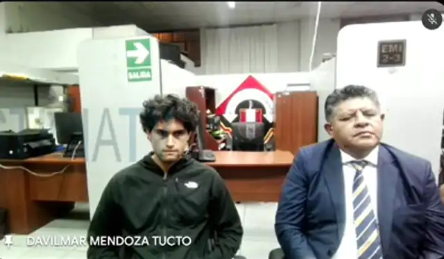 Adrián Villar y su abogado escuchando al juez dictando prisión preventiva de 9 meses. Adrián Villar y su abogado escuchando al juez dictando prisión preventiva de 9 meses.