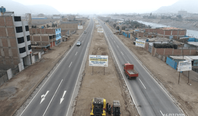 <strong> Ampliación de la autopista Ramiro Prialé presenta fallas. Foto: difusión</strong> <strong> Ampliación de la autopista Ramiro Prialé presenta fallas. Foto: difusión</strong>