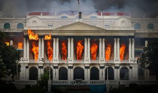 <strong> Nepal vive horas críticas debido a los escándalos relacionados con el veto a las redes sociales, presuntamente en un intento de encubrir actos de corrupción.</strong>   