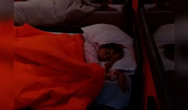 Samahara Lobatón separa a Pamela López y Paul Michael.