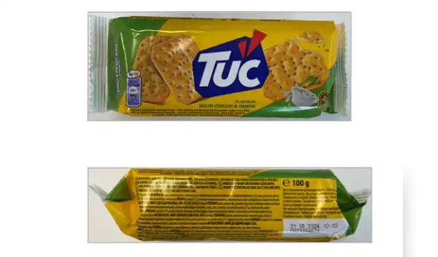 Foto de galletas TUC retirada por alérgeno.  