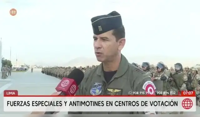 Coronel de la FAP, Juan Carlos Vásquez. Coronel de la FAP, Juan Carlos Vásquez.