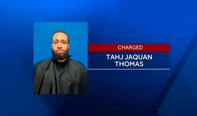 Hombre es detenido tras causar un tiroteo en el estacionamiento de un Walmart.