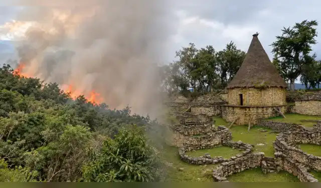 Incendio forestal en Kuélap: fuego llegó a 1,5 kilómetros del complejo arqueológico de Amazonas.