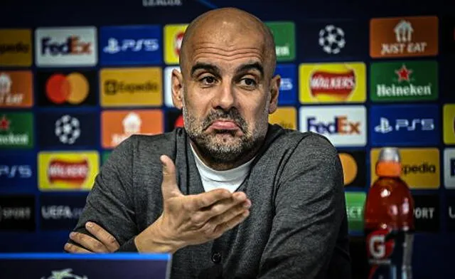 Pep Guardiola en una conferencia de prensa del Manchester City.   