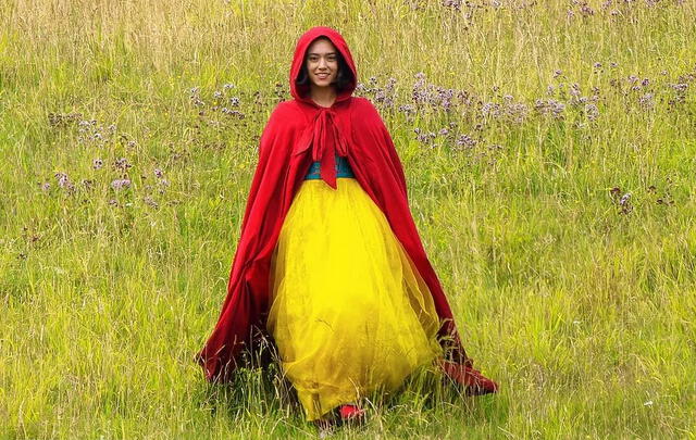  Rachel Zegler como Blancanieves.   