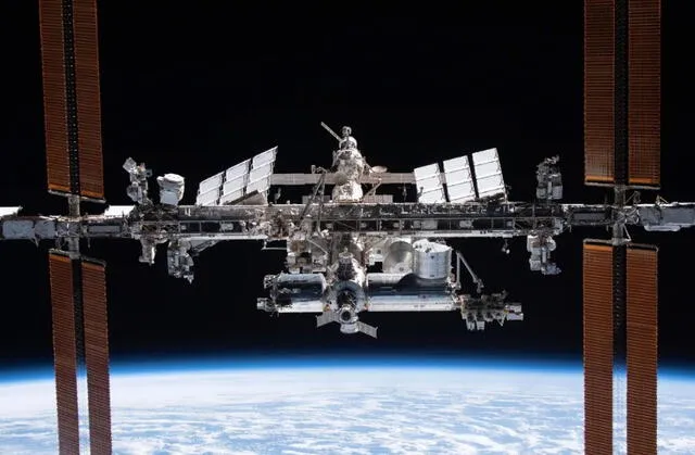 Estación Espacial Internacional pasará hoy por la noche. Crédito: Infobae.   