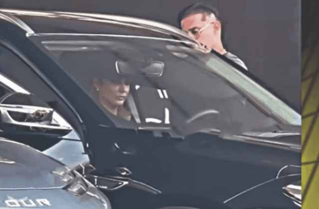 Christian Domínguez regaló camioneta a Karla Tarazona Christian Domínguez regaló camioneta a Karla Tarazona
