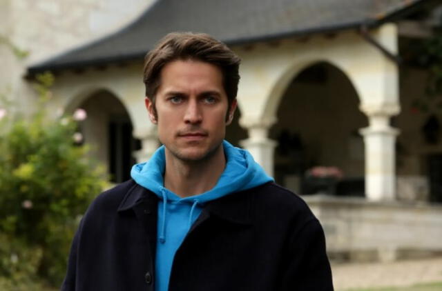 Emily in Paris: Nicolas de Leon el nuevo personaje que robará suspiros en  la tercera temporada – Nueva Mujer