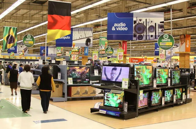  Peruanos podrán hacer compras entre el 24 y 25 de este mes a precios muy económicos. Foto: Andina    