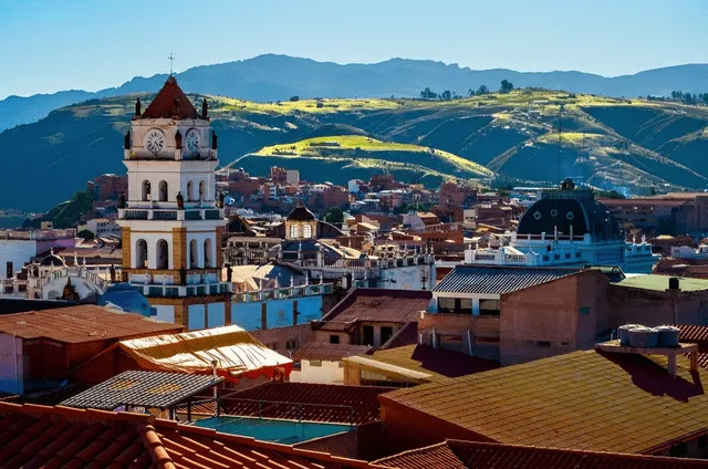 Sucre es la capital de Bolivia. 