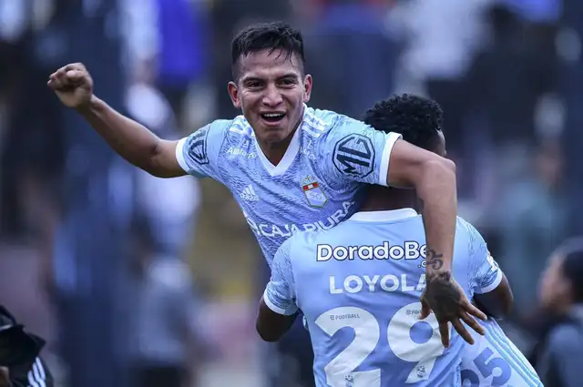 Martín Távara, jugador de Sporting Cristal.