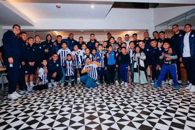 Alianza Lima tuvo enorme gesto con los niños de Andahuaylas. / Foto: X.   