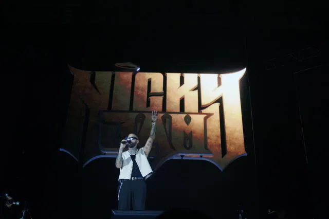 Nicky Jam y el elegante escenario que manejó en el Reggaetón Lima Festival.