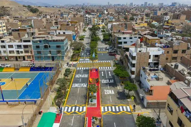 <strong> Vía en San Martín de Porres fue finalmente entregada a los vecinos</strong> <strong> Vía en San Martín de Porres fue finalmente entregada a los vecinos</strong>