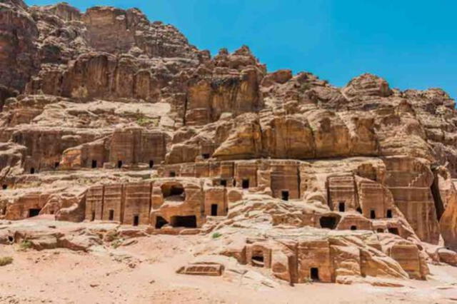 Petra: la Ciudad de Piedra, Jordania. 