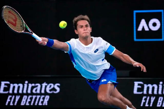 Juan Pablo Varillas dio una tremenda exhibición en el Australia Open. / Imagen: AP.   