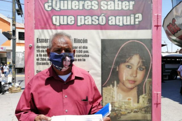 Padre de Esmeralda Castillo aún sale a protestar por su hija. Padre de Esmeralda Castillo aún sale a protestar por su hija.