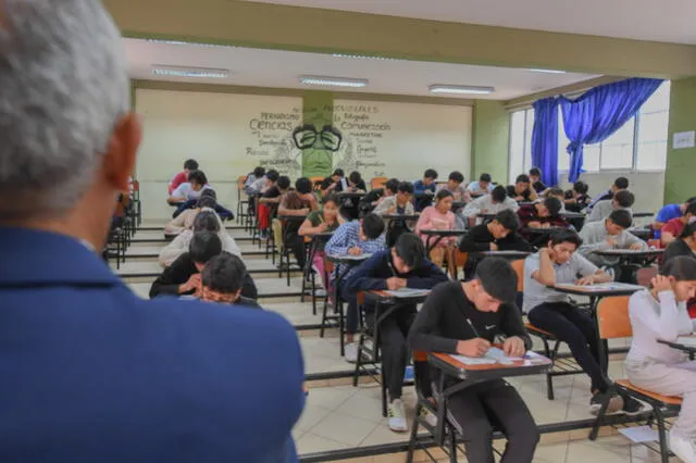 Más de 6,000 postulantes rindieron examen de admisión 2025-II (FOTO: Vicerrectorado Académico - UNSCH)   