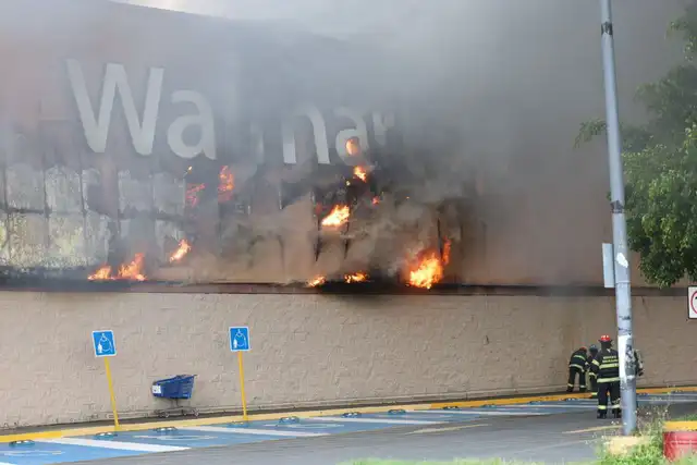 Walmart de York incendio Walmart de York incendio