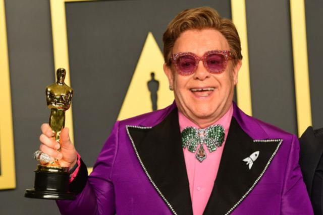 Elton John y sus Oscar