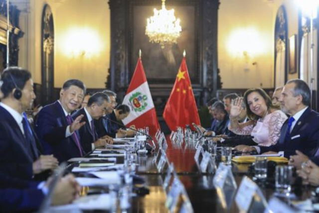 Reunión estuvo liderada por Dina Boluarte y Xi Jinping