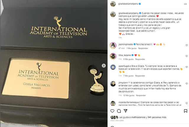 Gisela Valcárcel recibe una tarjeta como miembro de la International Academy of Television Arts &amp; Sciences, que organiza los Premios Emmy.