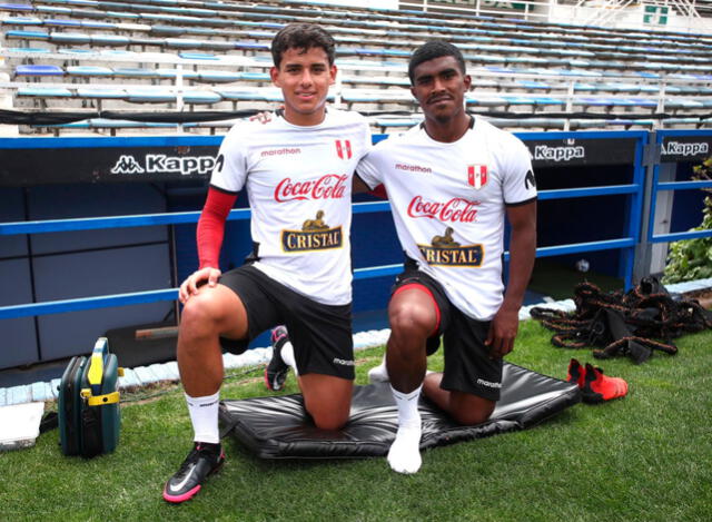 Jhilmar Lora y Oslimg Mora pelean el puesto de marcador derecho junto a Luis Advíncula. | FUENTE: FFP.   