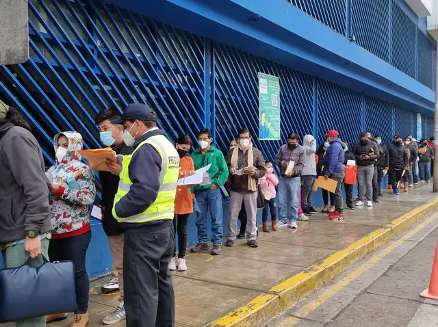  Migraciones anuncia nuevo horario en sus oficinas de atención. Créditos: Deysi Portuguez / URPI-LR   