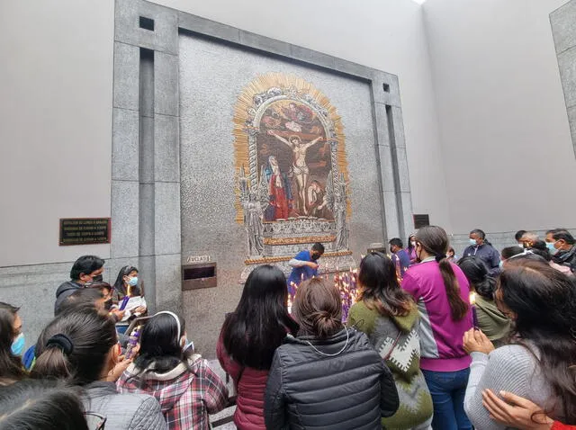  La procesión del Señor de los Milagros vuelve a salir el 18 de octubre. Foto: Maria Pia Ponce / URPI - LR   