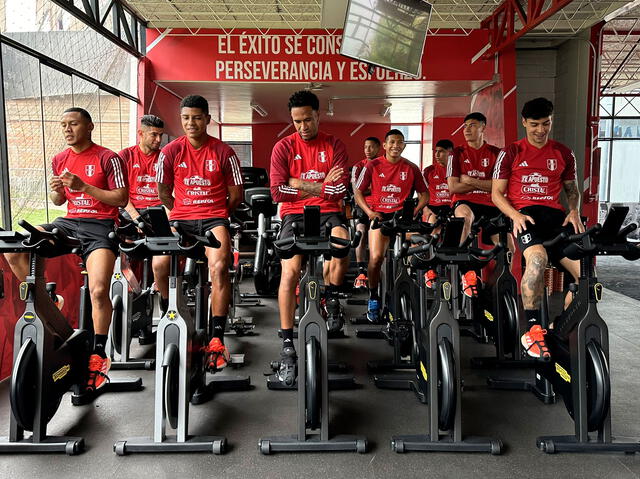 Selección peruana ya entrena pensando en Bolivia y Venezuela.