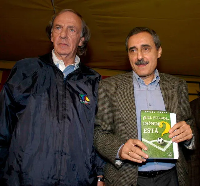 César Menotti en la presentación del libro de Ángel Cappa. / FUENTE: GLR.   