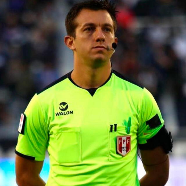 Sebastián Lozano causó gran polémica al no tener un buen arbitraje en el Cristal vs. Municipal.