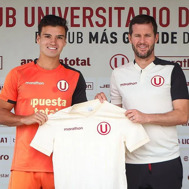  Jean Carlo Olivares firmó contrato con Universitario hasta el 2024. | Foto: Universitario de Deportes.   