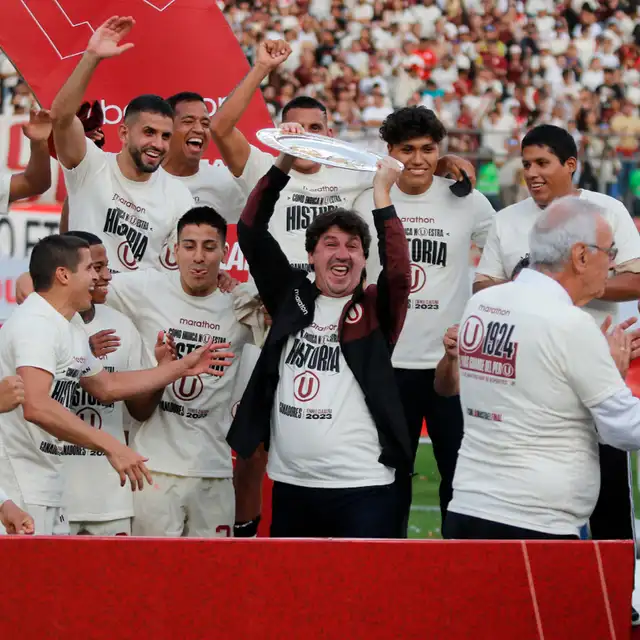 Jean Ferrari sumó su primer título nacional con Universitario como dirigente. Jean Ferrari sumó su primer título nacional con Universitario como dirigente.