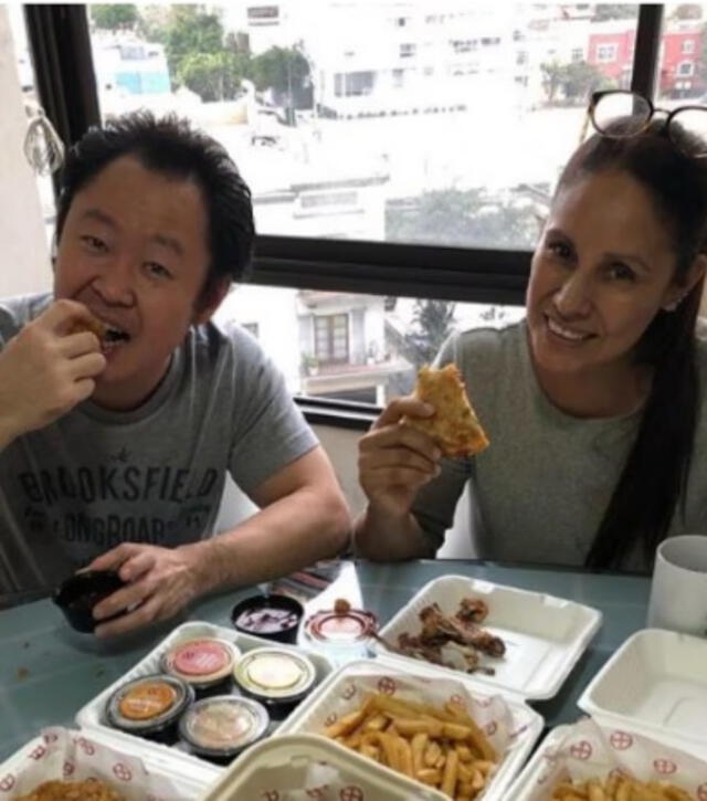 Kenyi Fujimori junto a su esposa Erika Muñoz.