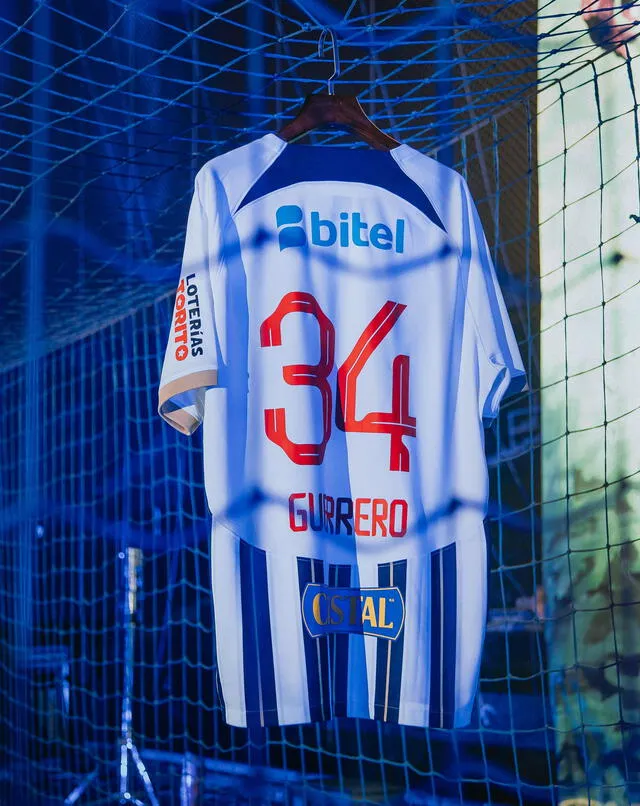 Paolo Guerrero usará el número 34 en Alianza Lima. / Foto: X.   