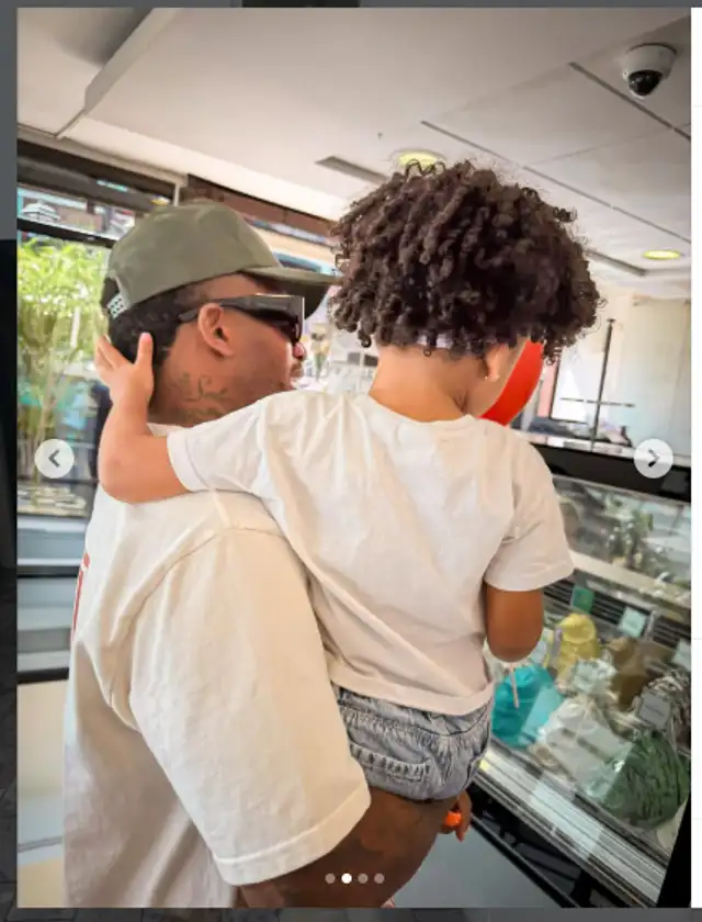 Jefferson Farfán se va de paseo junto a su hija con Darinka.