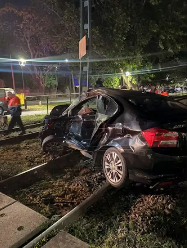 Ernestina Pais: su auto fue arrollado por un tren.