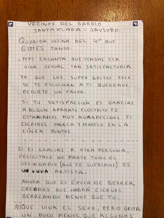 La carta de los vecinos a la mujer por sus gritos. / Imagen: Twitter. La carta de los vecinos a la mujer por sus gritos. / Imagen: Twitter.