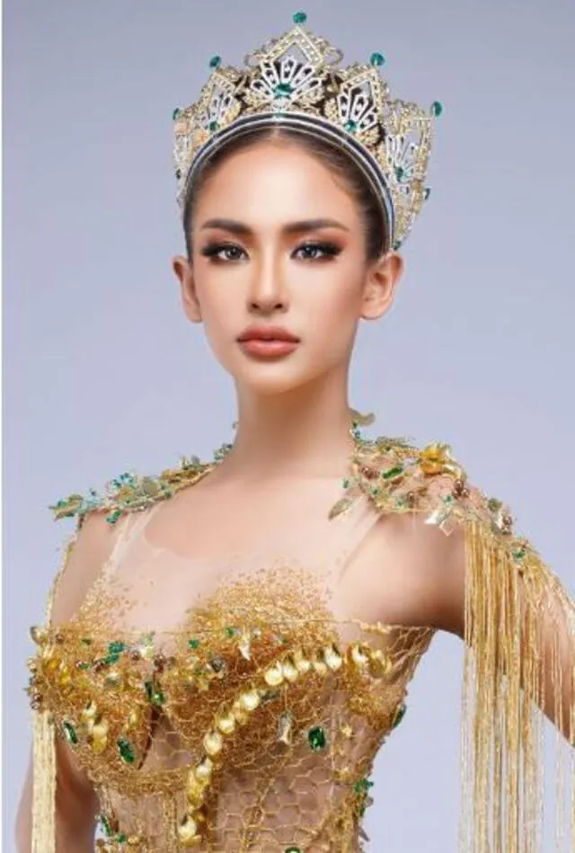  Phoem Sreyno, Miss Cambodia.