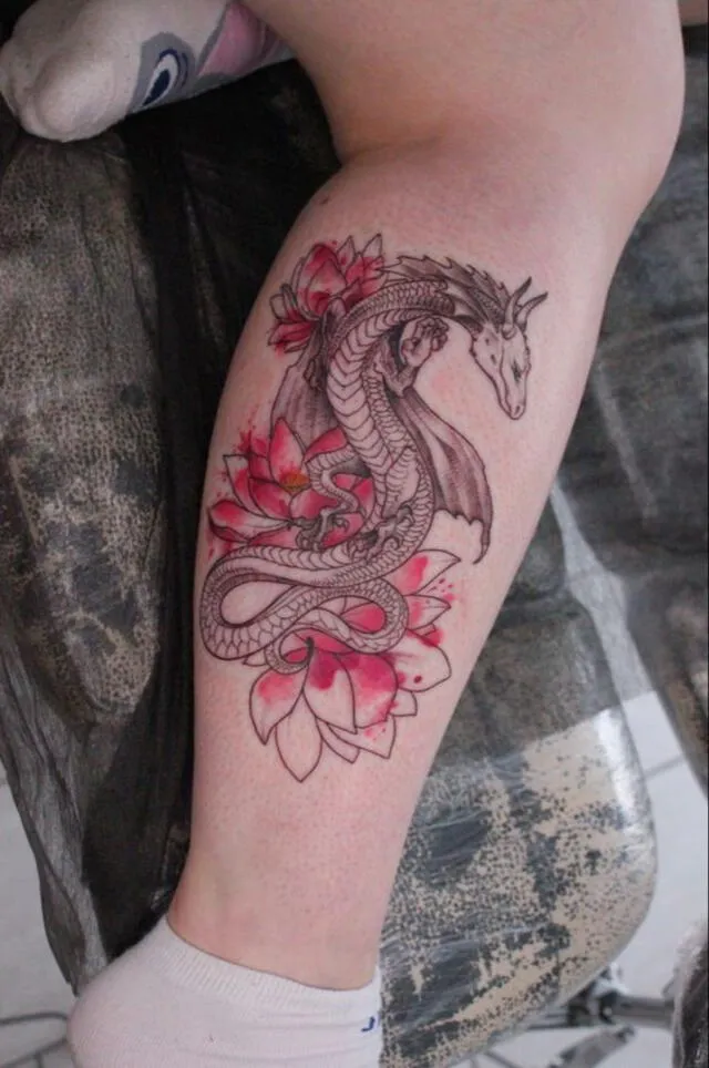 Tatuaje de dragones.  