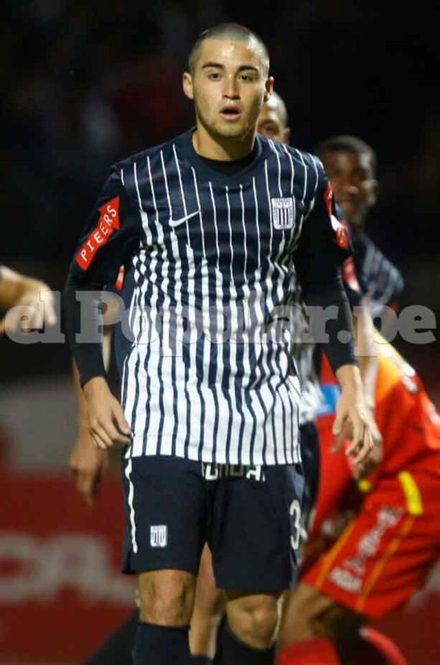 La rapada tradicional en el fútbol tras el debut de Rodrigo Cuba en Alianza Lima. / FUENTE: El Popular (archivo).   