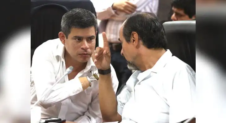 Confía en elegir a integrantes. Confía en elegir a integrantes.