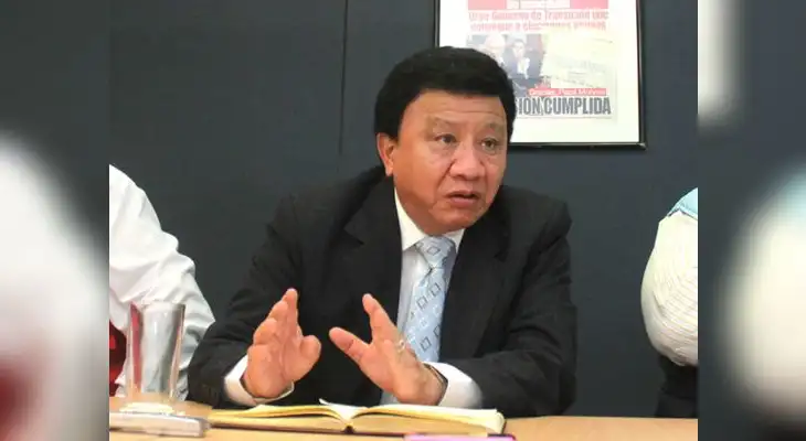 Megacomisión evalúa situación legal de ex mandatario y presentará informe.