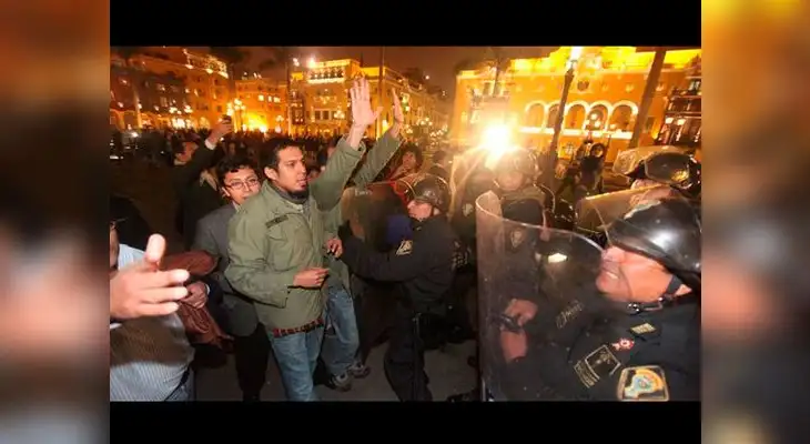 Congreso y su repartija: Cientos de personas protestaron en las calles. Congreso y su repartija: Cientos de personas protestaron en las calles.