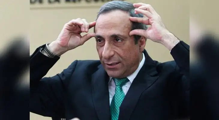 Felices Fiestas: Fuad Khoury devuelve protección policial.