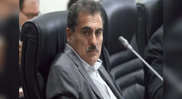 Suerte de legislador se verá hoy en el parlamento. Suerte de legislador se verá hoy en el parlamento.